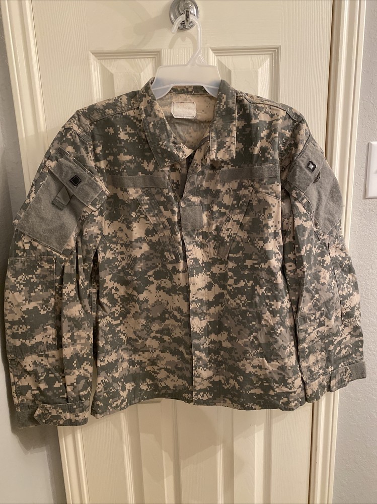 US Army Combat Uniform, COAT, size Men’s Medium/Regular