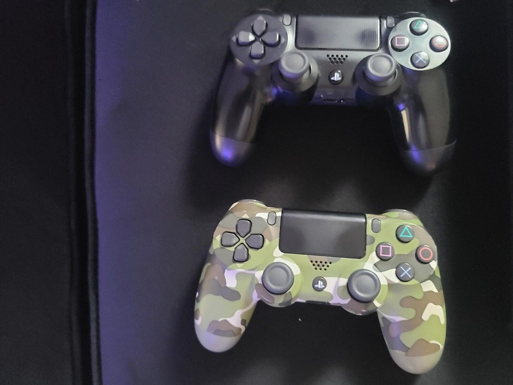 PS4 Pro Console 1TB 4K HDR + 2 Controllers (Used) All Original with Packaging 