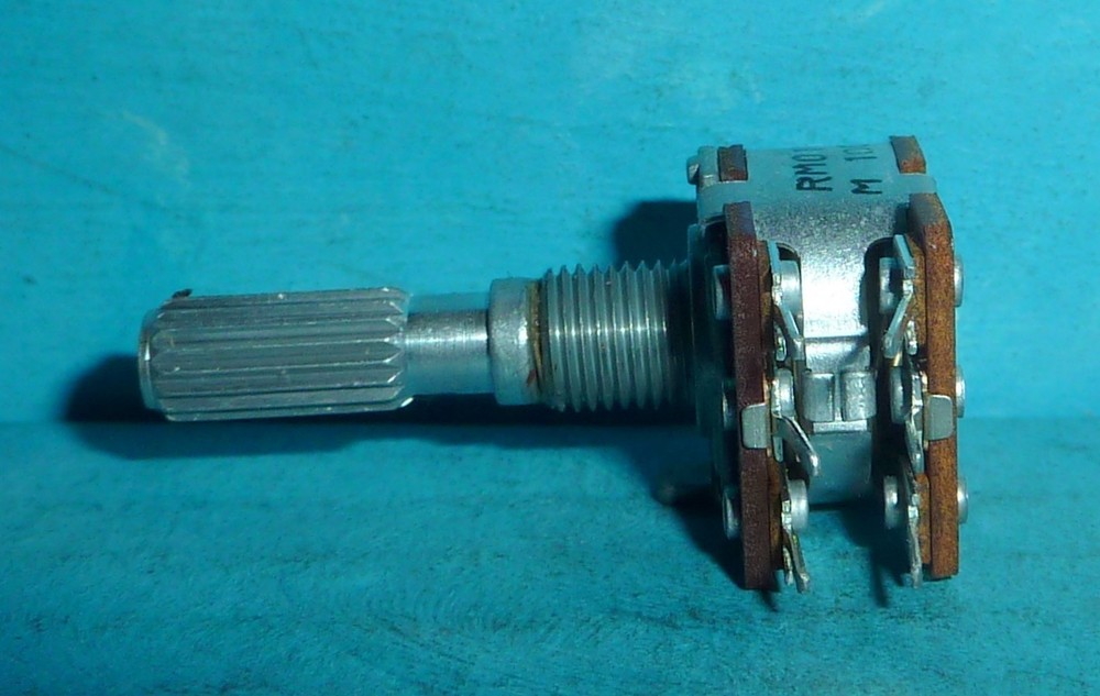 OEM Marantz RM01040380 Potentiometer NOS