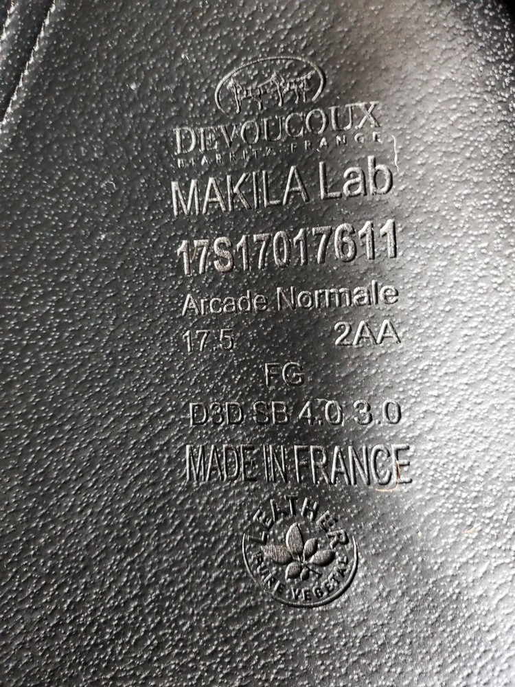 Devoucoux Dressage Saddle 17.5"