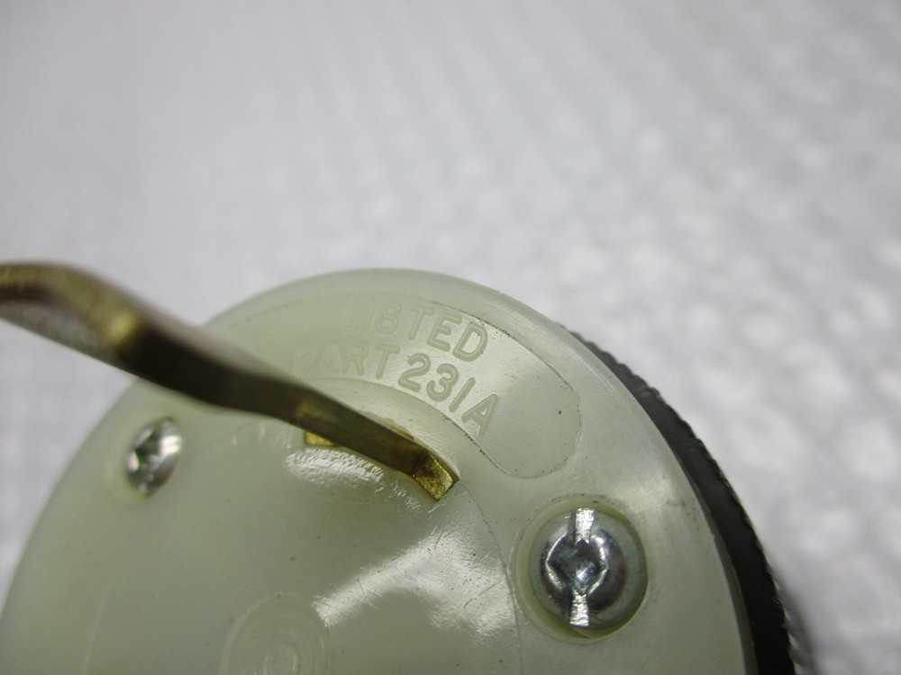 HUBBELL 231A PLUG 30A-125V NSNP