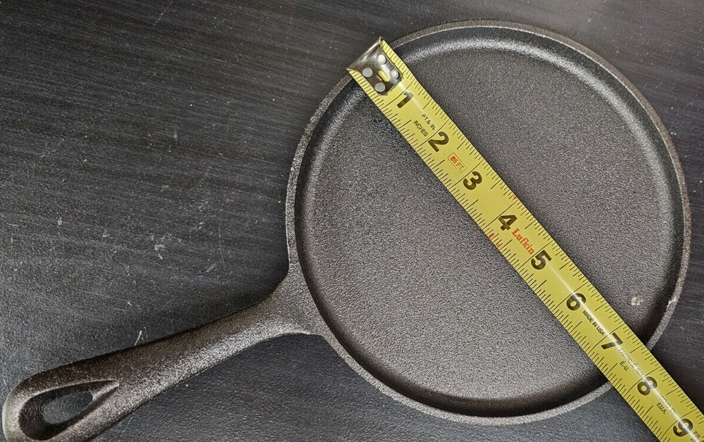 CAST IRON COOKIE SKILLET - NEW