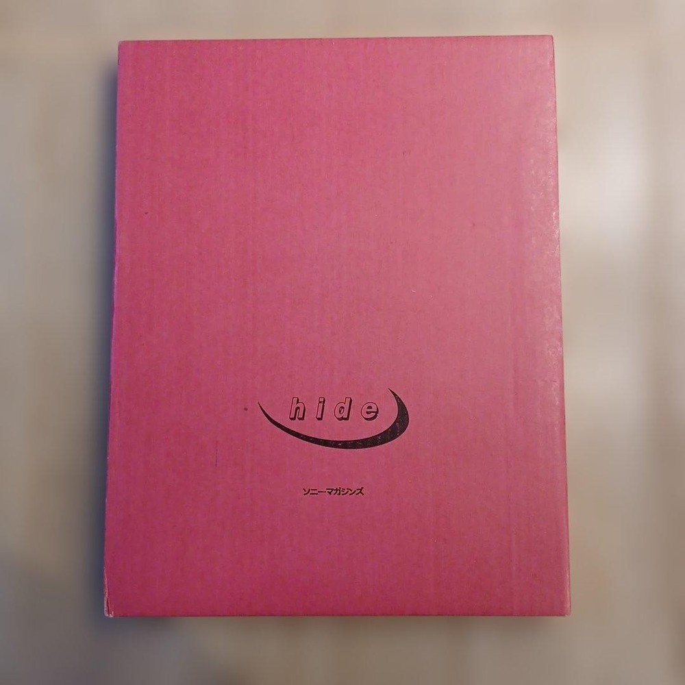 hide SOLO TOUR Premium Box