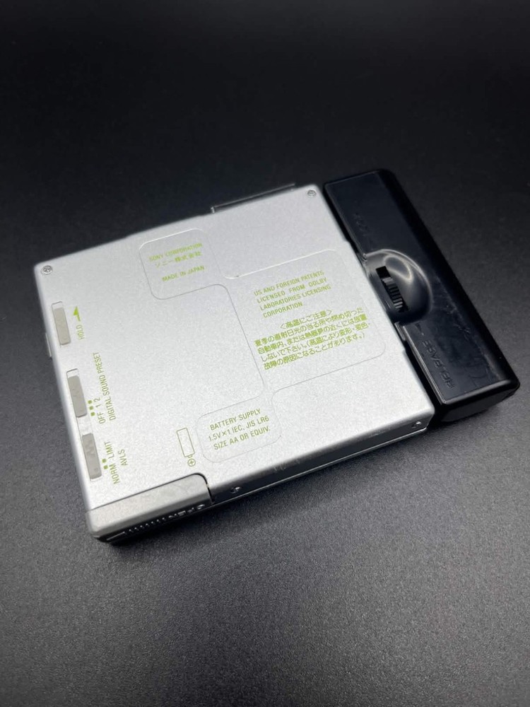 SONY MZ-E77 Silver MiniDisc MD Walkman Player - Working