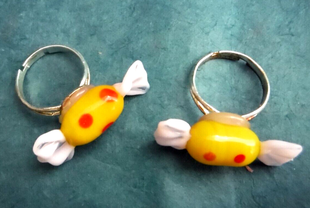 vintage art glass candy ring