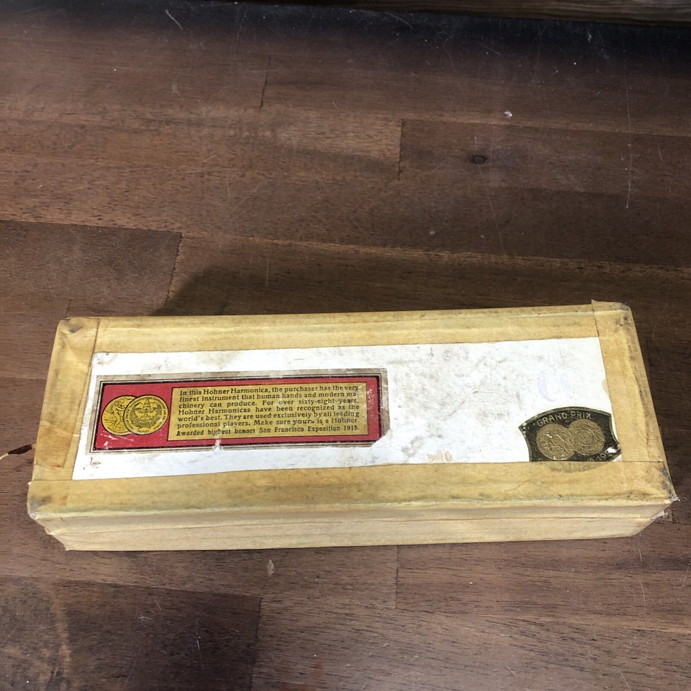 Vintage Echo Harp Hohner Harmonica in original box