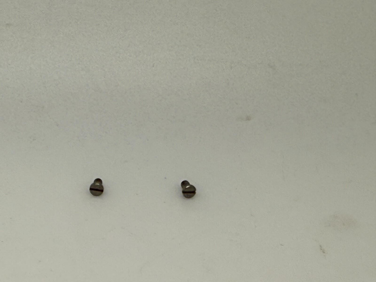 AUTHENTIC REPLACEMENT RAYBAN RB 4171 Erika TEMPLE/HINGE SCREWS PAIR NEW GENUINE