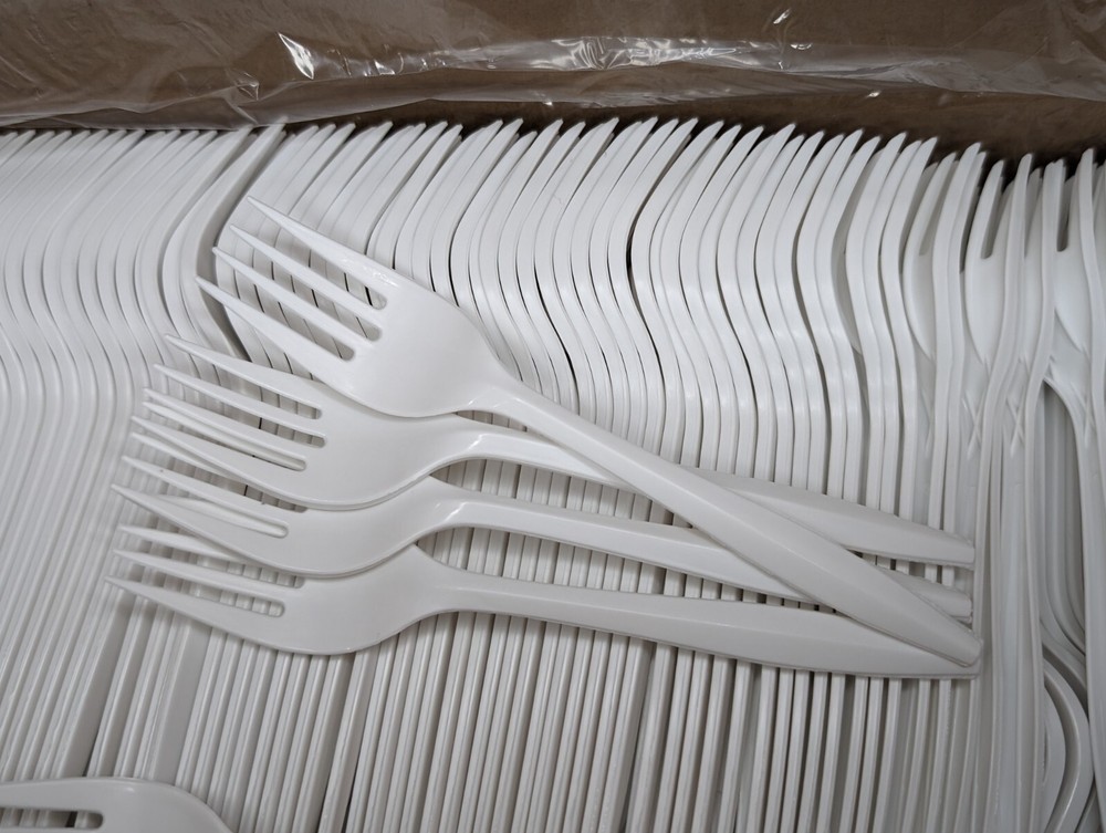 Medium Weight Disposable Plastic Forks 1000- Bulk White Plastic Silverware