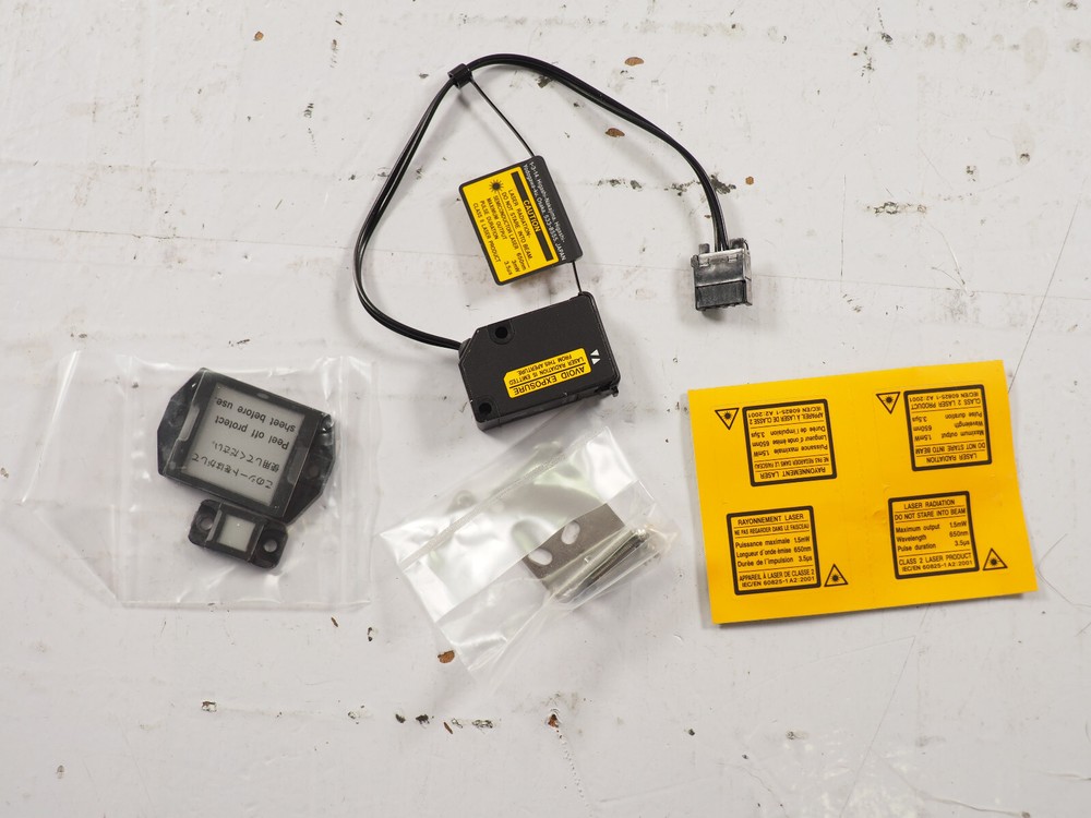 Keyence LV-H62F Retro-Reflective Laser Sensor Head