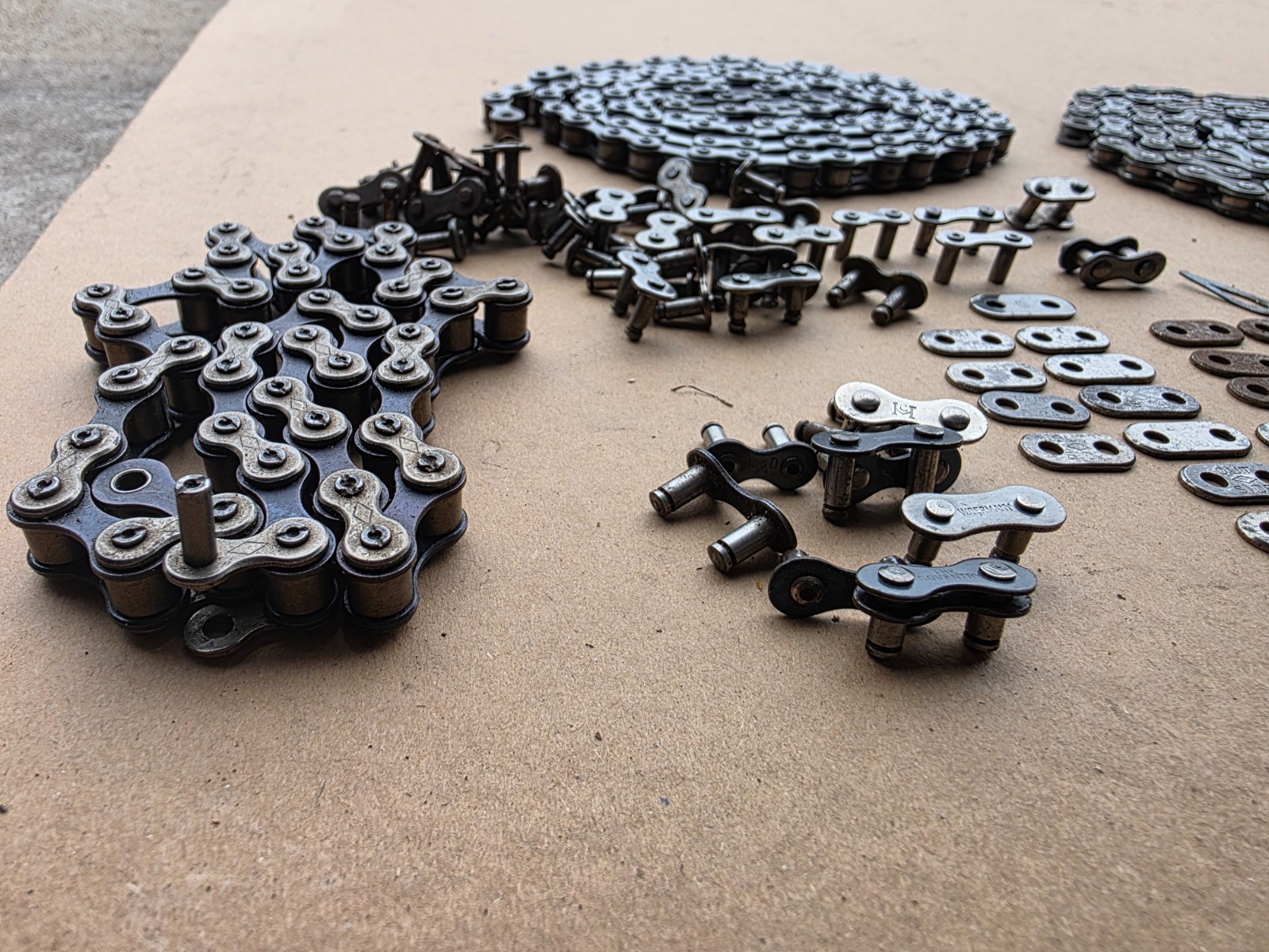 VINTAGE BICYCLE CHAINS PARTS LOT DIAMOND HEAR IT SNAP UNION SKIPT TOOTH ETC