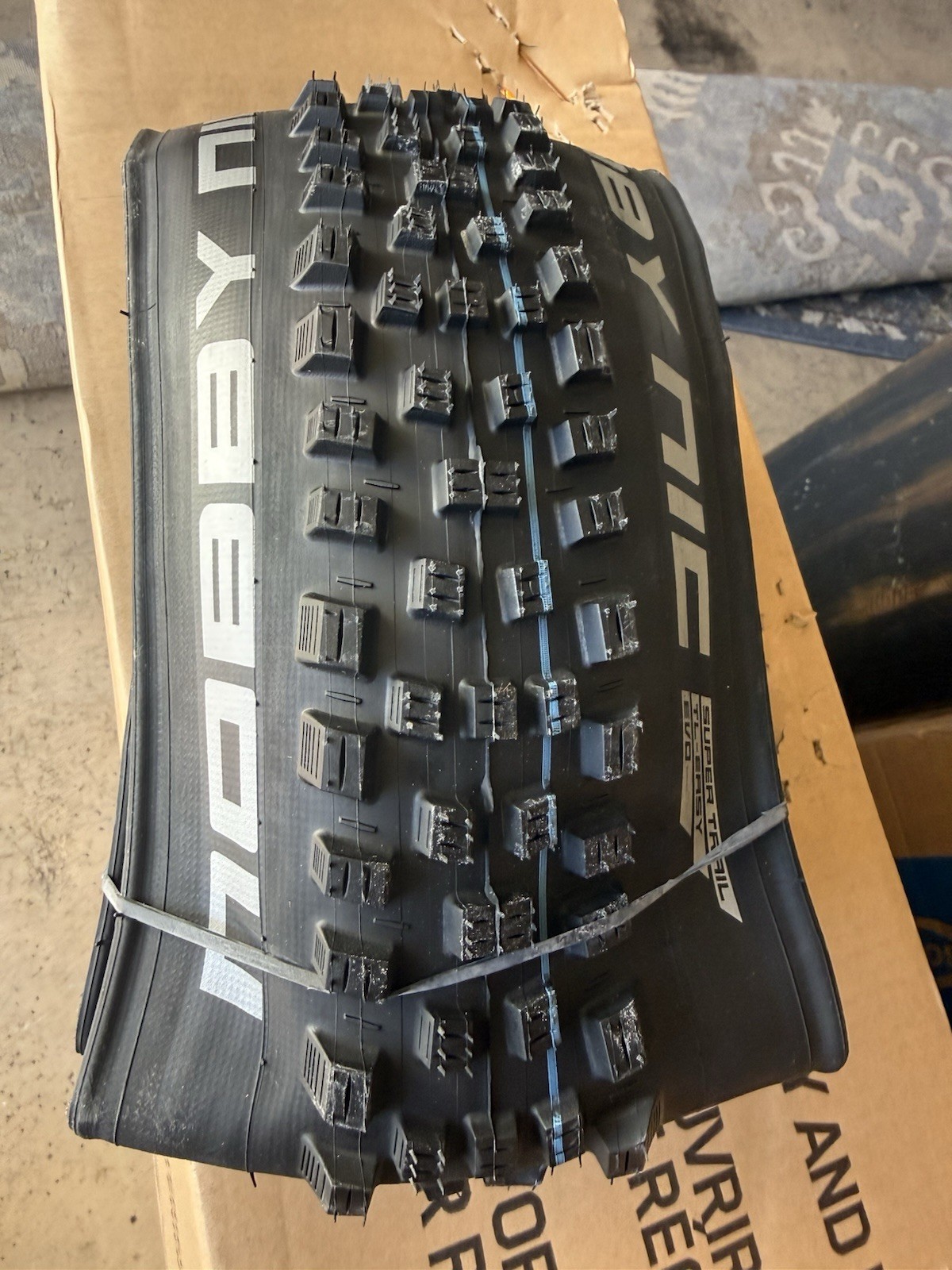 Lot Of 2 SCHWALBE NOBBY NIC EVO SUPER TRAIL TLE Speed Grip - 29 X 2.4 Pair