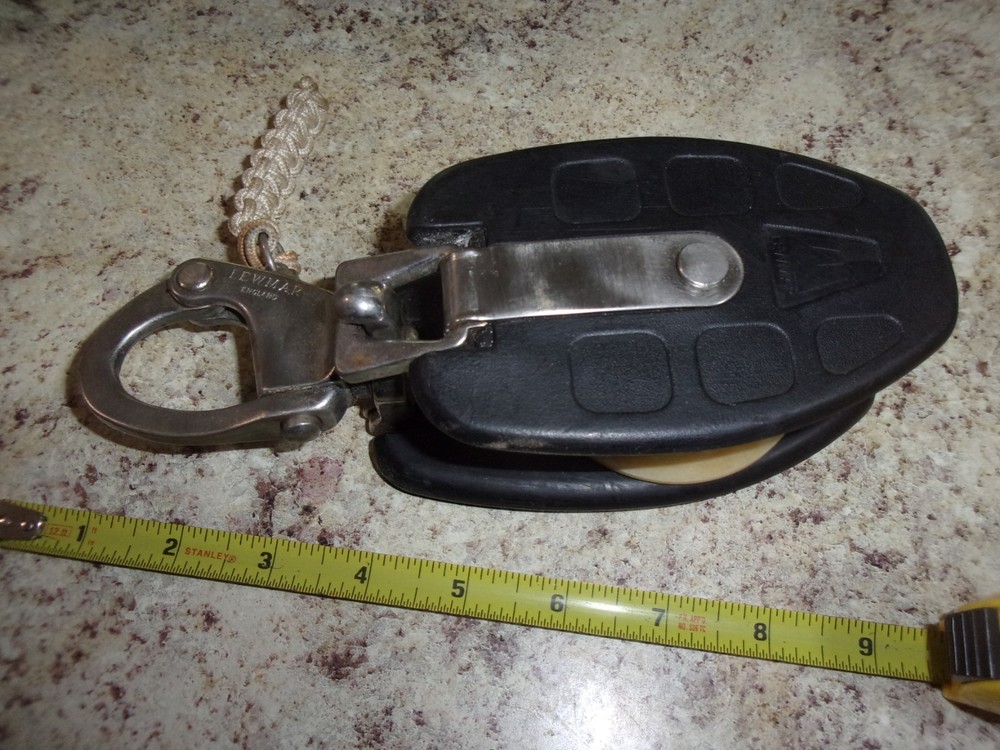 Marine Lewmar England Snatch Block