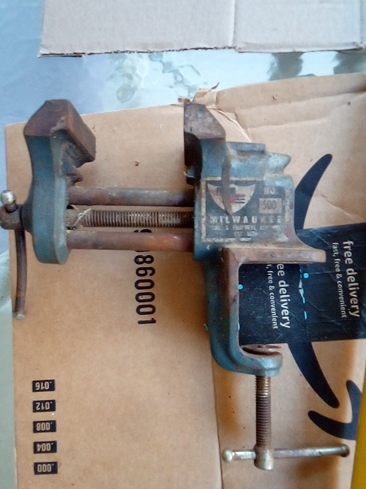 Milwauwee Small Bench Vise