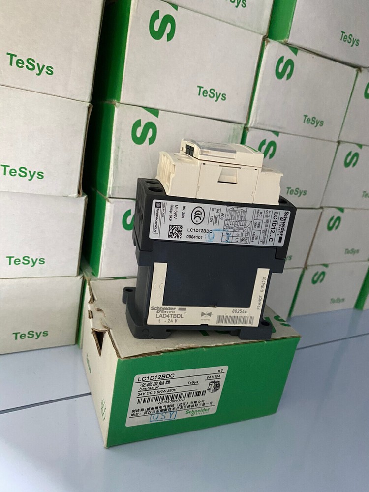 1PCS NEW contactor LC1D12BDC 24V Schneider