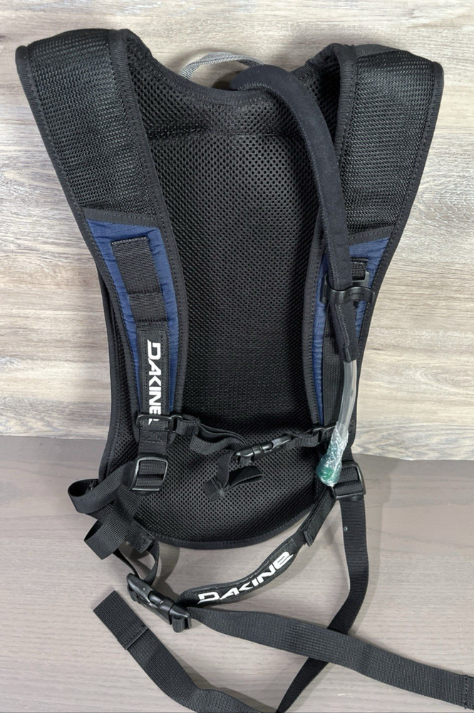Dakine Glacier Hydration Pack Back Pack Blue Gray NWOT