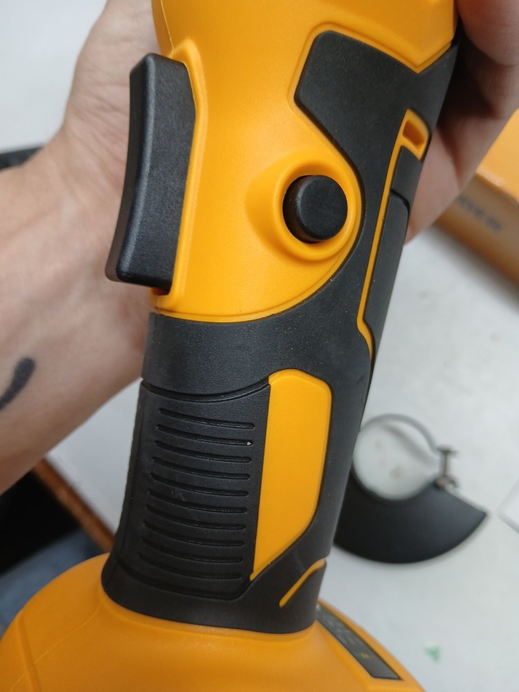 MtiolHig Brushless Cordless Angle Grinder- Read Description