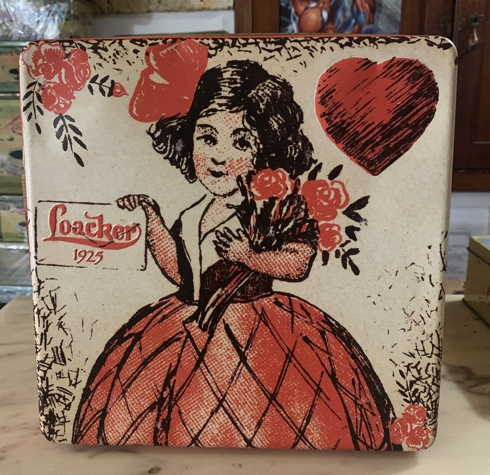 LARGE LOACKER TIN BOX