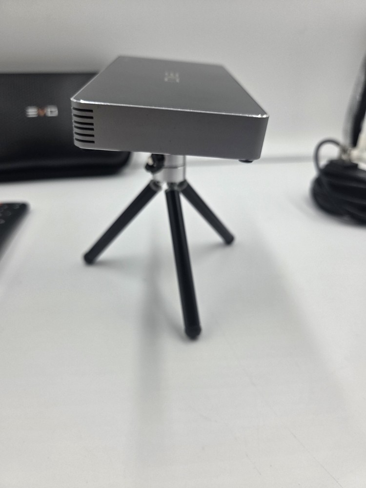 Evo SJ3000 Smart Mini Projector