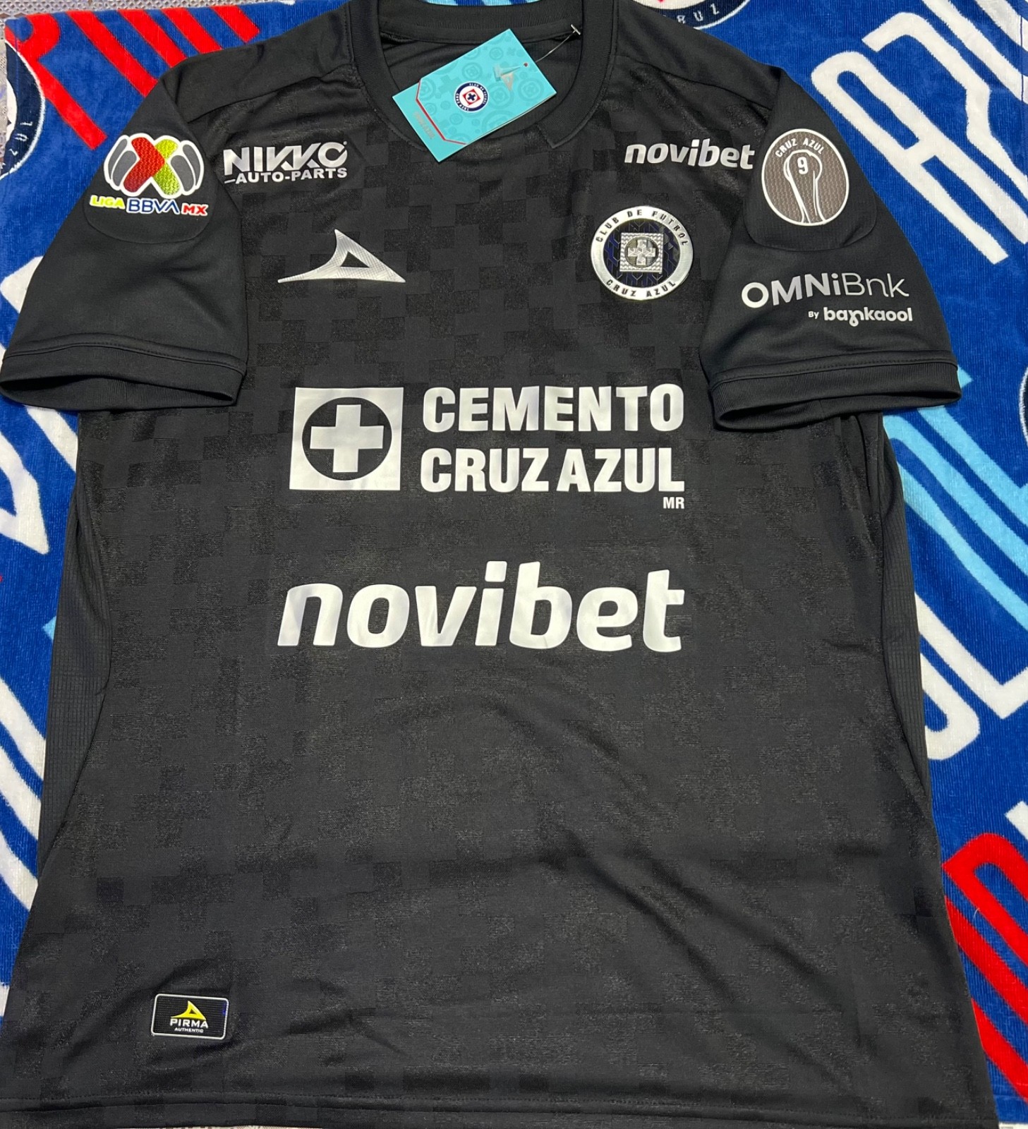 PIRMA  CRUZ AZUL MEN'S JERSEY ALTERNATIVO BLACK 25/26 PARCHES 9 COPAS LIGA BBVA