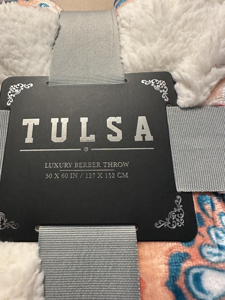 Tulsa Luxury Berber Throw / Blanket / Reversible