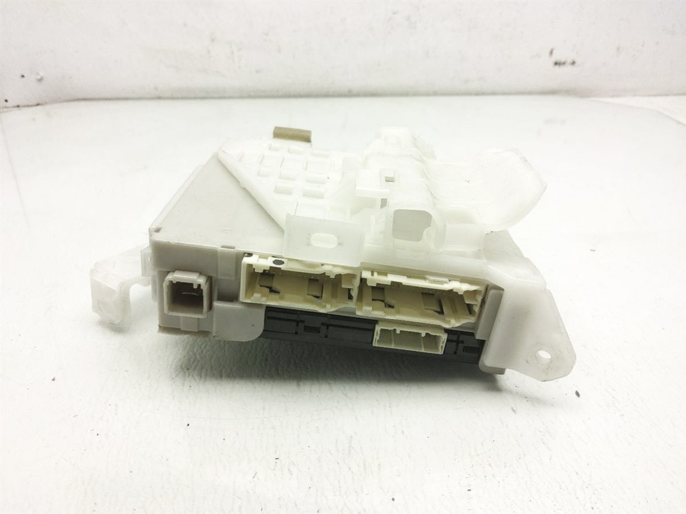 2010-2011 Toyota Prius Multi Plex Network Computer Module Unit 89221-47120