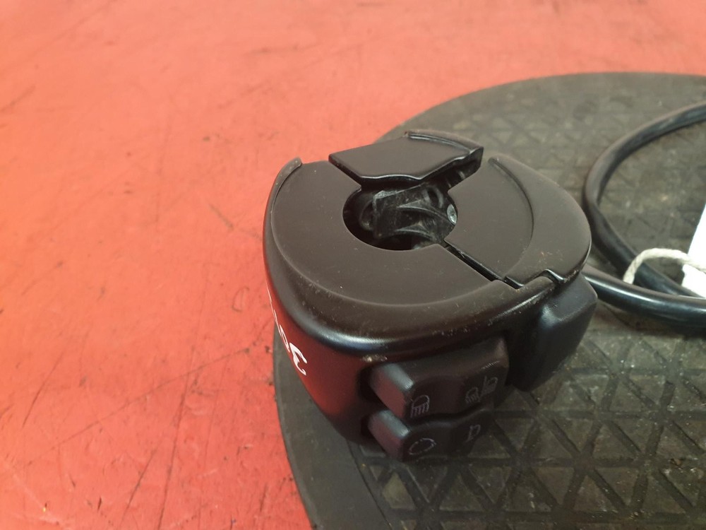 2018 HARLEY DAVIDSON XL1200X LEFT SWITCH GEAR