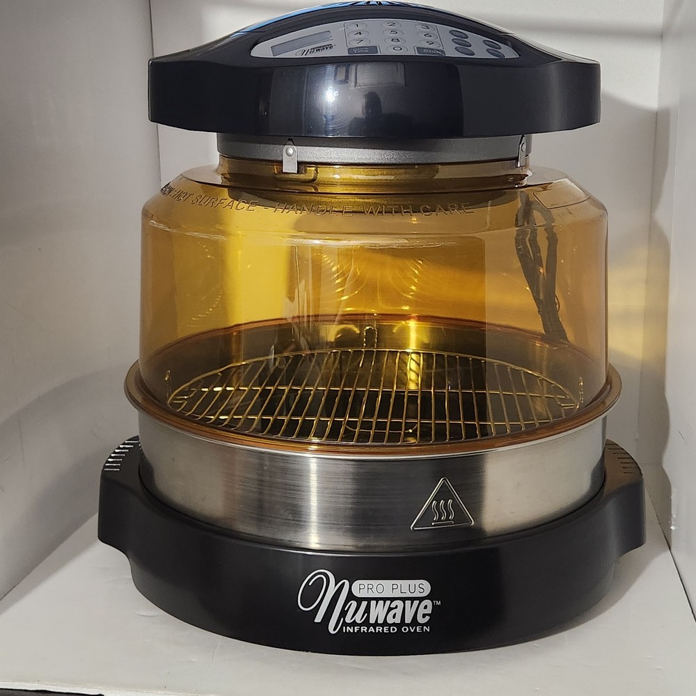 NuWave Oven Pro Plus 20612 w/ Amber Dome Steel Extender Ring Silicone Pans