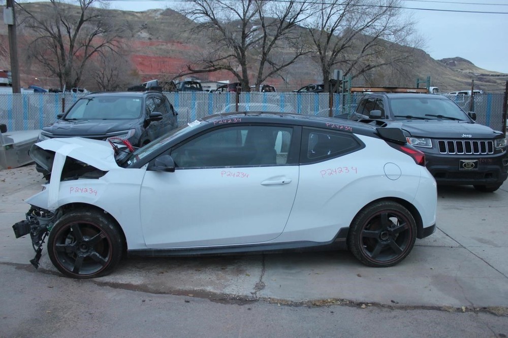 Camera/Projector Camera Front Windshield Mounted Fits 19-20 VELOSTER 611533