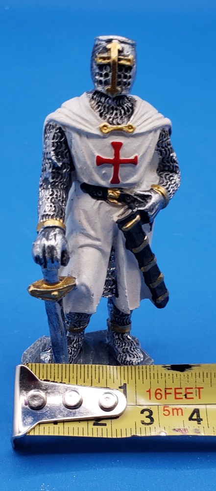 Knight Templar Crusader Figure 3" EUC