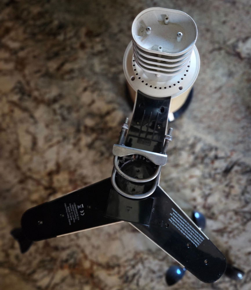 Ambient Weather WH65B Transmitter Anemometer Rain Water Wind Sensor Array