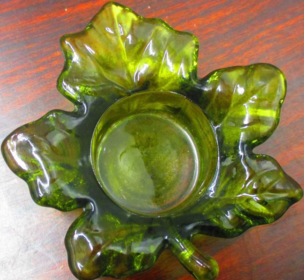 Green Maple Leaf Tea Candle Holder