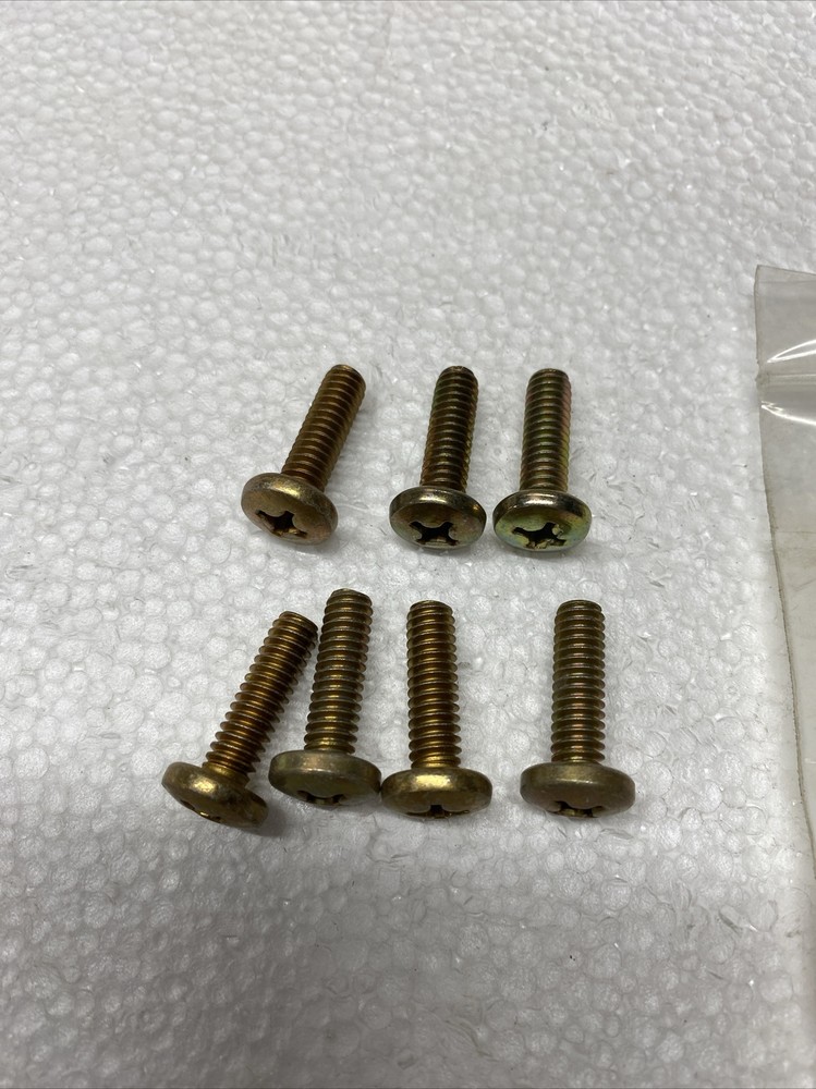 SEVEN Evinrude Johnson Screws 319125 BB-437