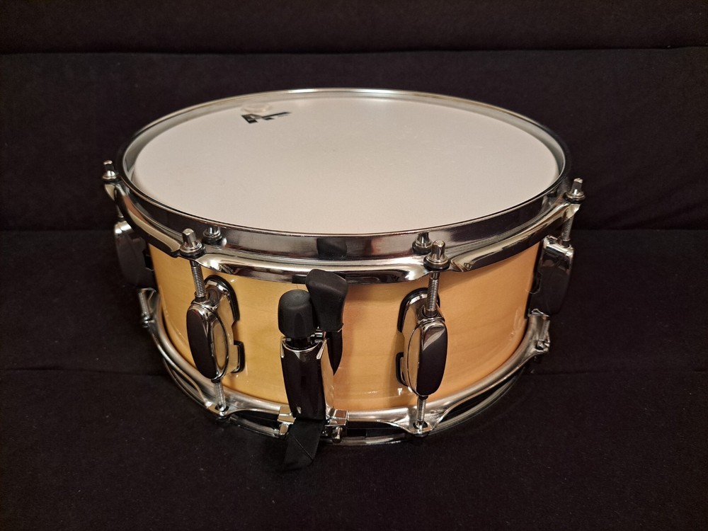 tama snare drum