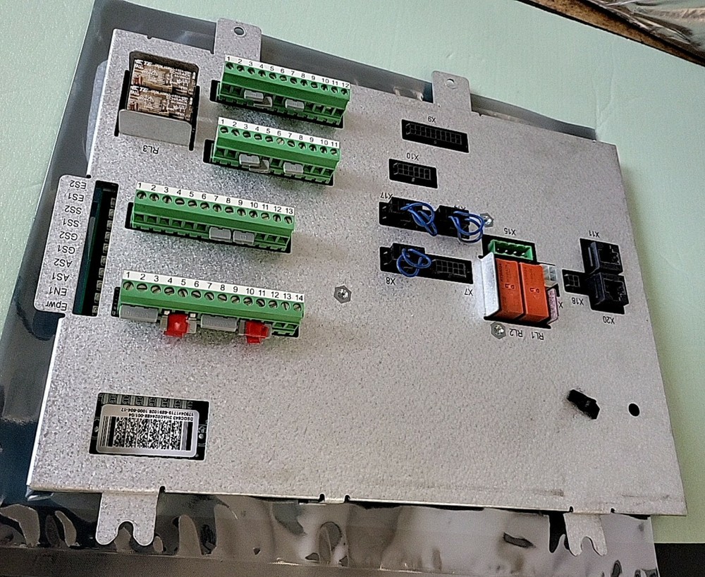 ABB DSQC643 Panel Board  3HAC024488-001/04