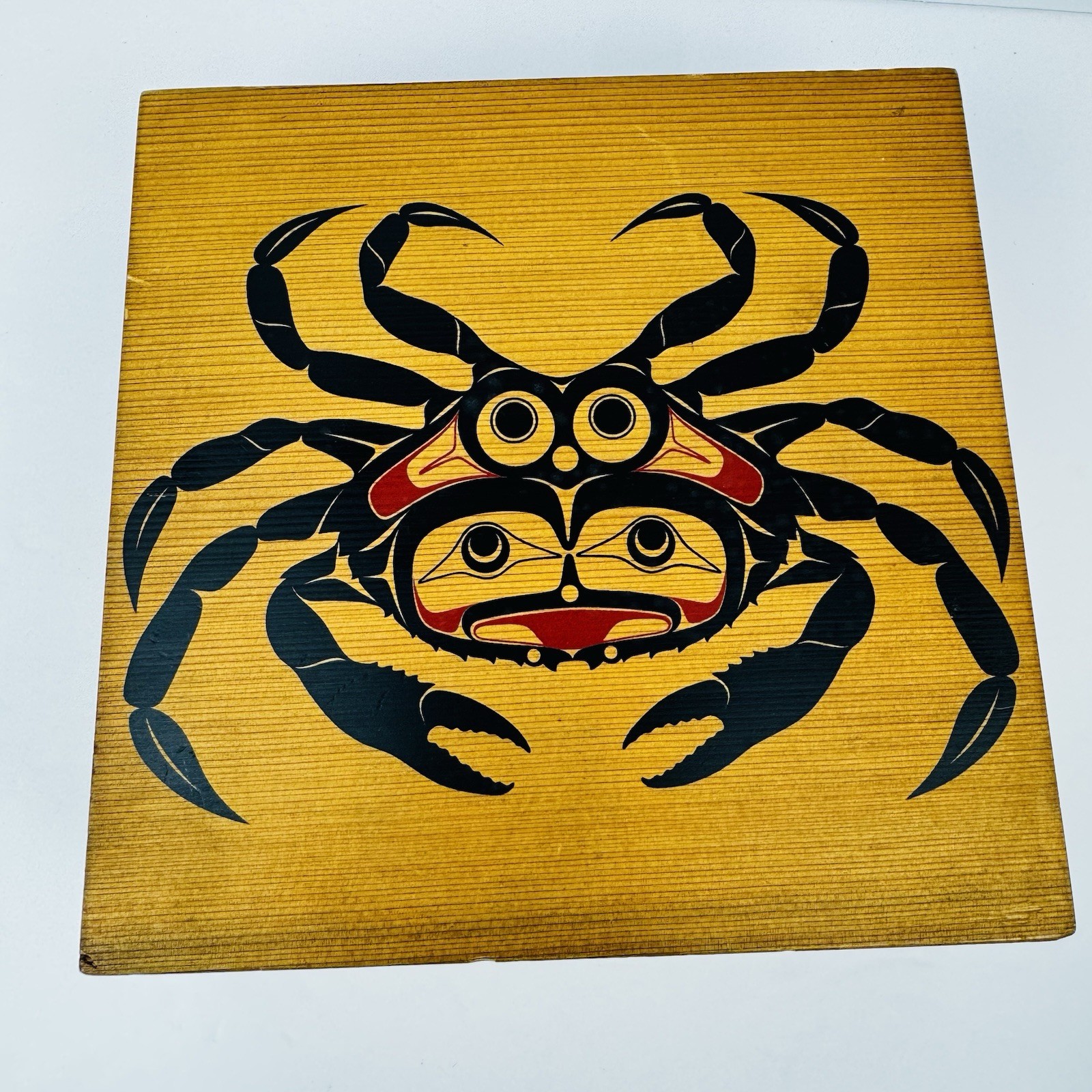 VTG 1987 P Dunthorne Upper Skagit Crab Northwest Cedar Wood Trinket Box 8"x8"