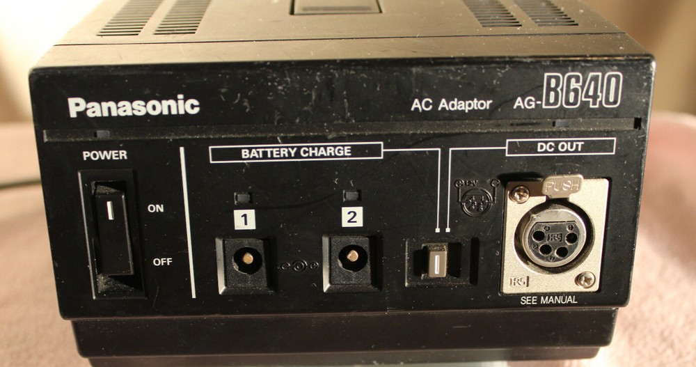 PANASONIC AG-B640 MODEL AGB640 AC ADAPTER CAMERA POWER SUPPLY (USE)
