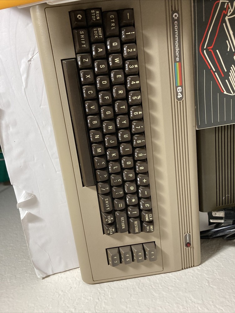 COMMODORE 64 COMPUTER PRINTER GAMES DISK DRIVE MANUALS CORDS SOFTWARE LOT READ
