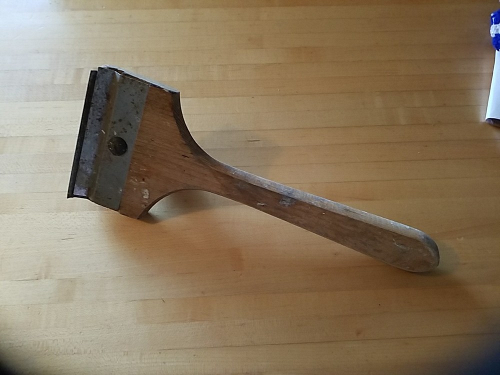 Vintage Hyde Long Handled Paint Scraper Red Wood Handle
