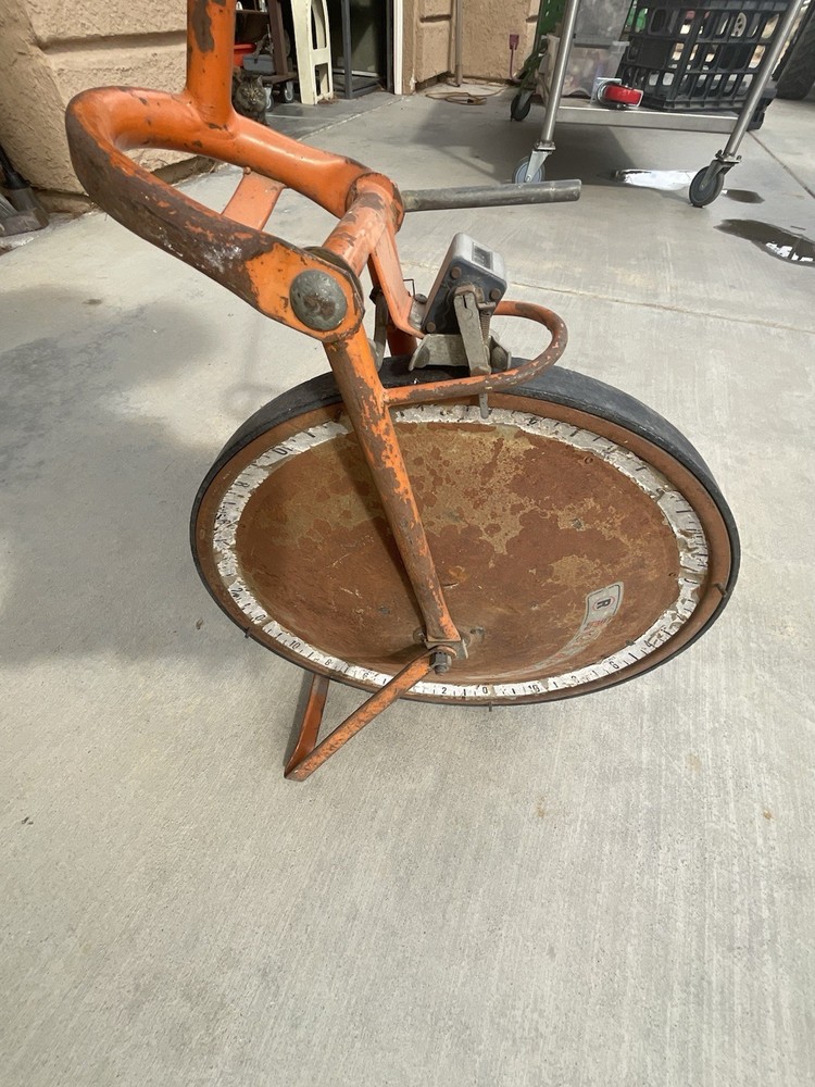 Vintaga measuring wheel counter