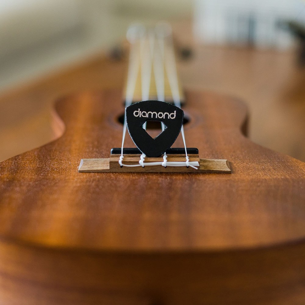 Leather Ukulele Picks with Diamond-Shaped Cutout Hole for Small, White