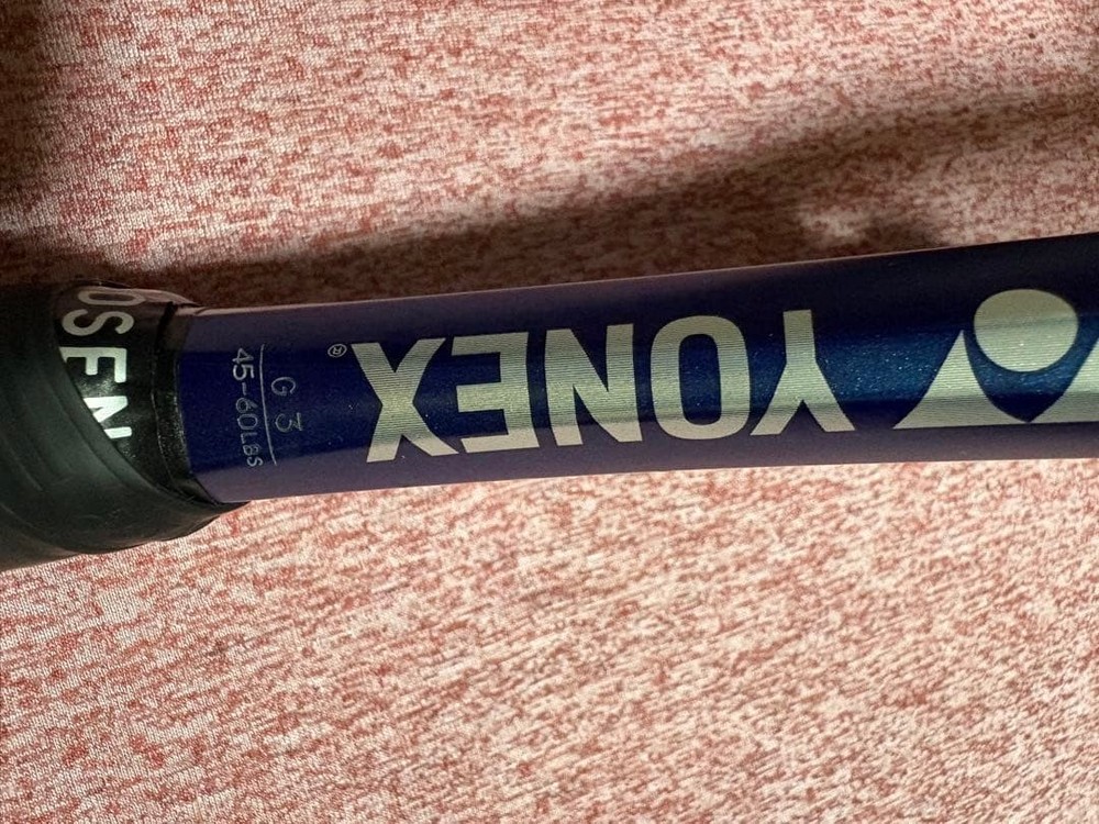 YONEX ISOMETRIC EZONE 100 G3