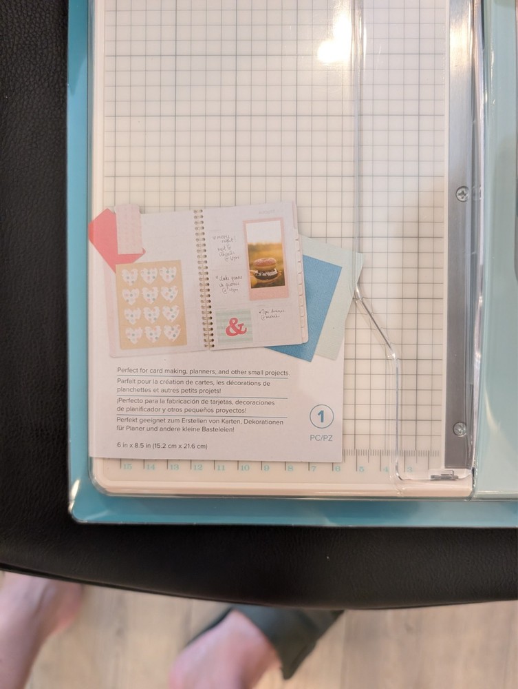 We R Memory Keepers Mini Guillotine Paper Trimmer