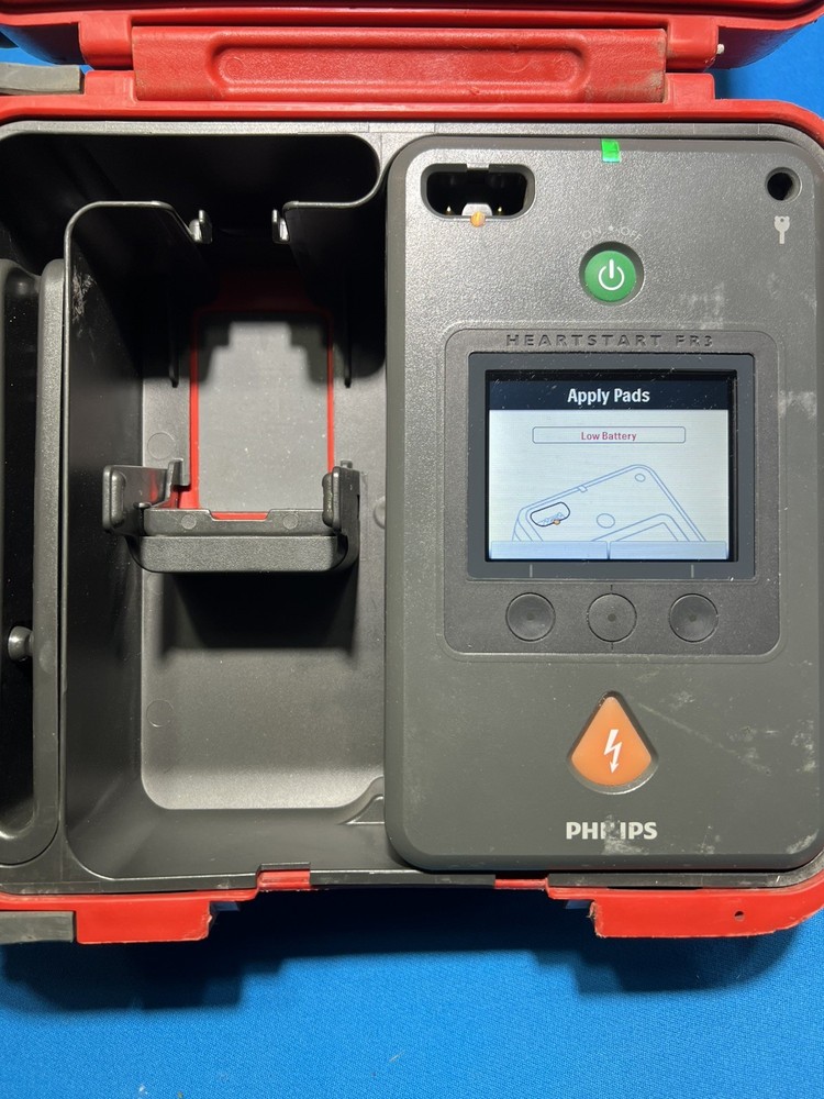 PHILIPS HeartStart FR3 AED Q-CPR