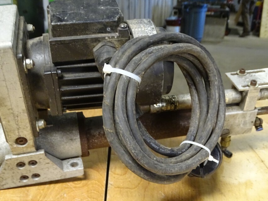 ARO PNEUMATIC SELF FEED DRILLING untested, 8255-A14-1