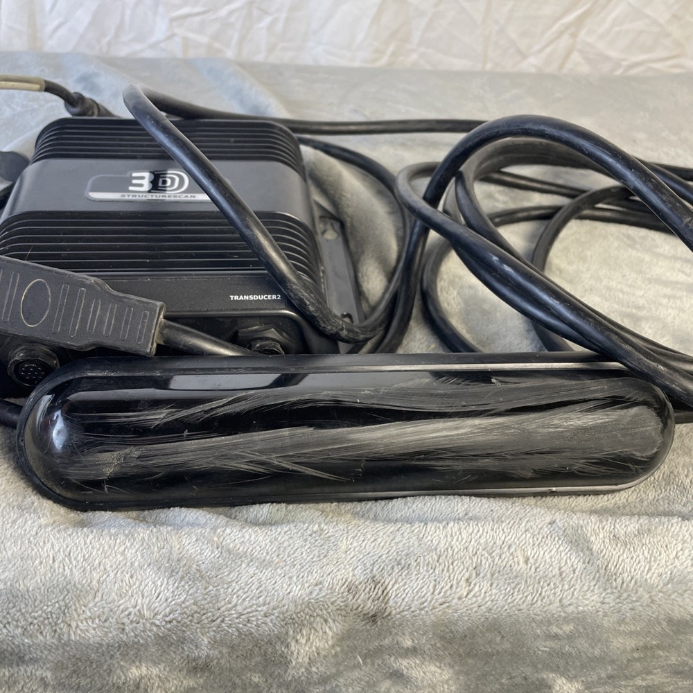 Lowrance/Simrad 3D Structurescan With FA XDCR-DSS3D Transducer