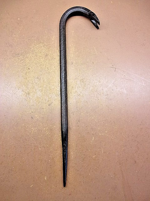 Vintage Unbranded Modified Crow Bar/Nail Puller Tool w/Pointed Alignment End
