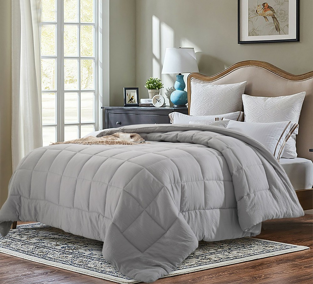 Evolive All Season PreWashed Microfiber White Goose Down Alternative Comforter