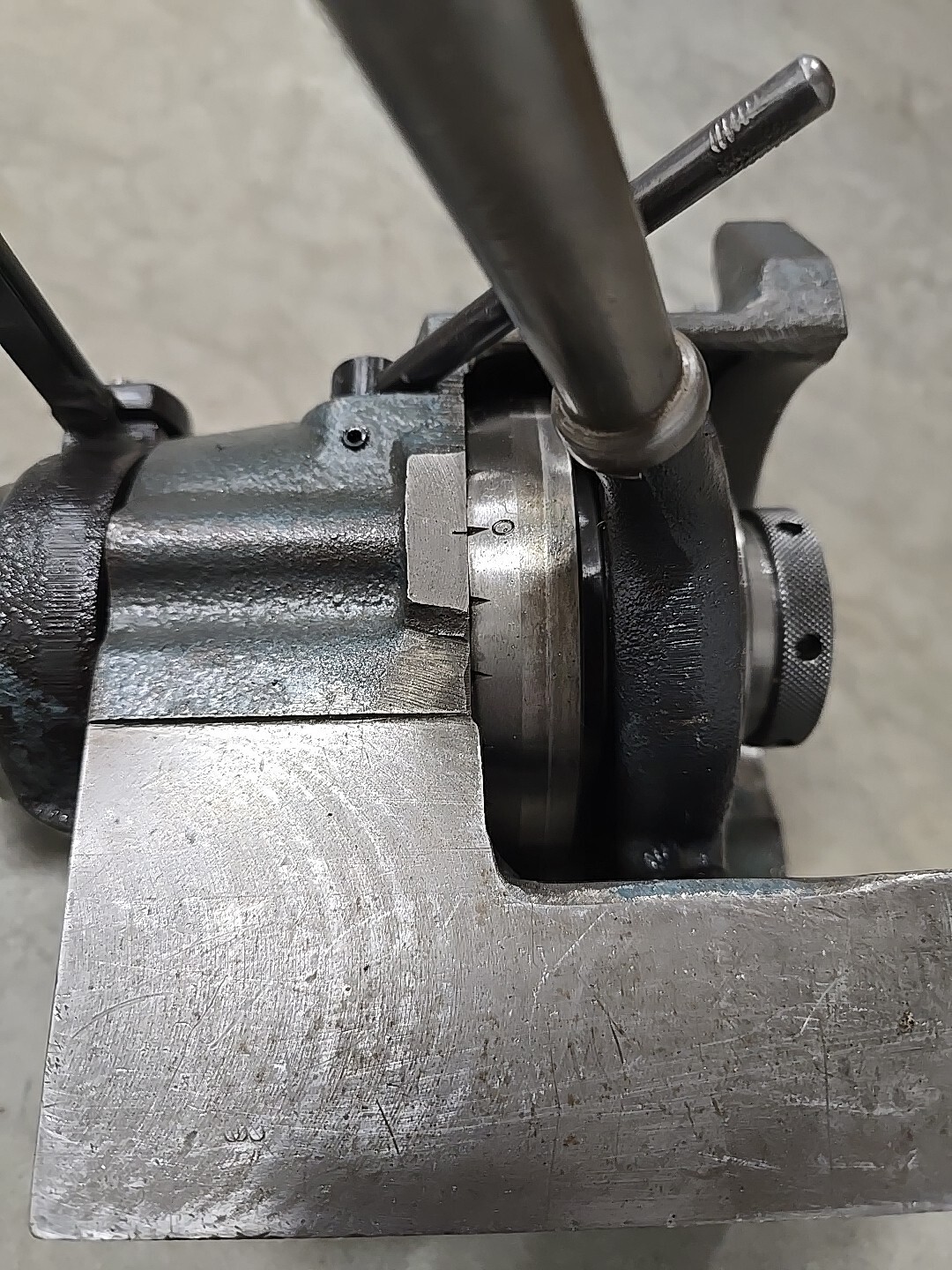 Yuasa 550-004 H/V 5c collet indexer Thread Wear