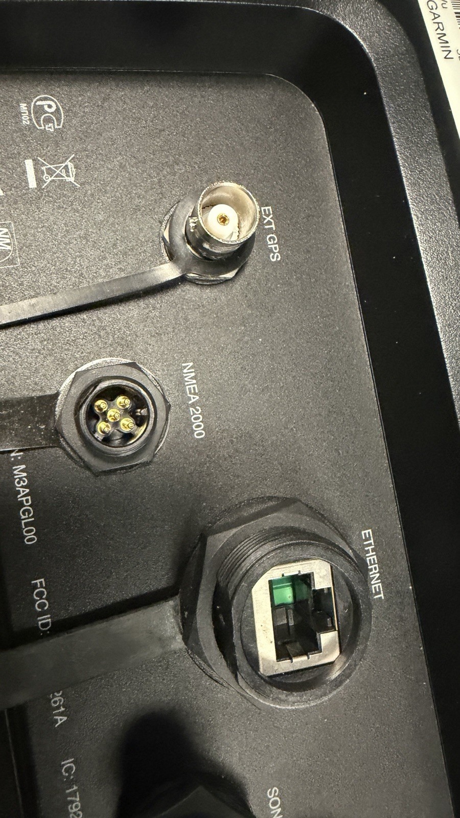 Garmin GPSMAP 840xs Chartplotter MFD Display w/ SunCover and cord