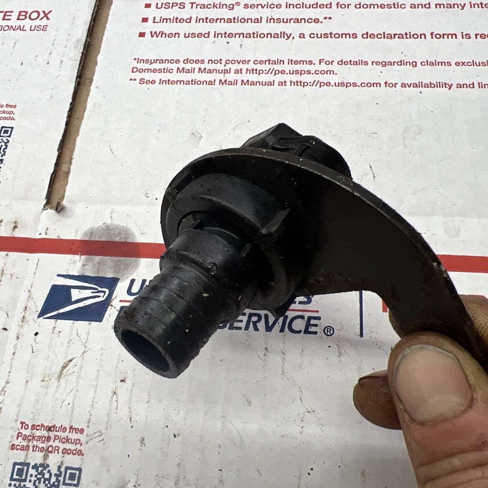 Mercruiser riser mounted engine flusher bracket